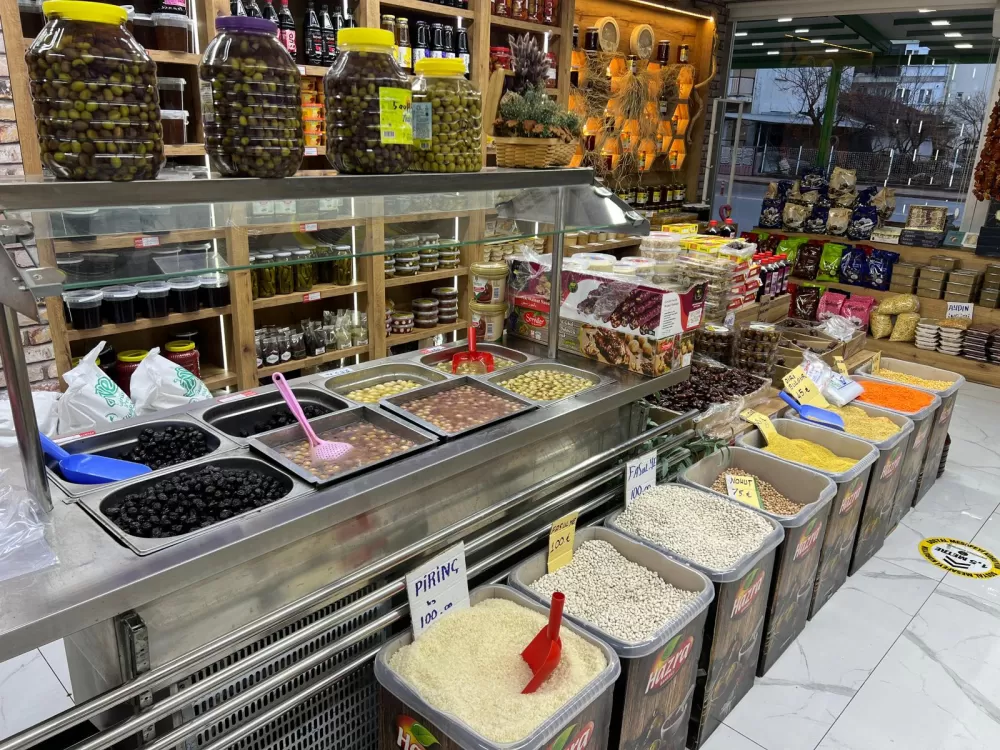 Peynirci Mustafa Ramazan sofralarına hazır! Geleneksel tatlar, cep yakmayan fiyatlar