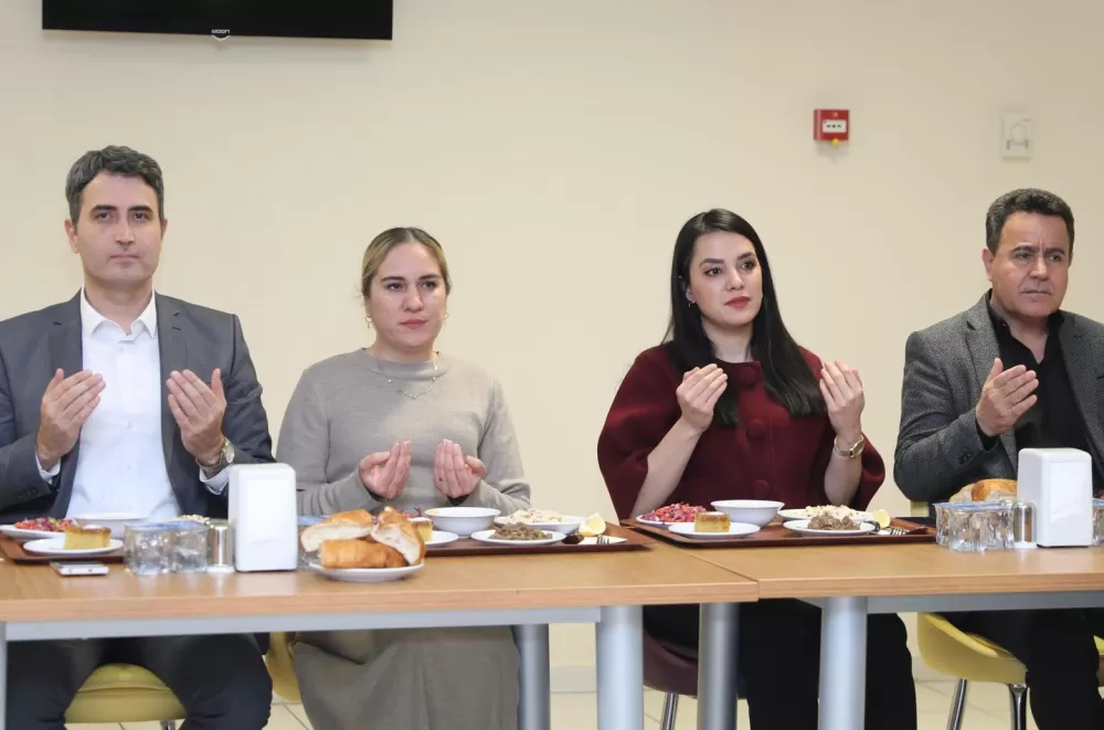 Bucak’ta protokol ve hastane yönetimi iftar sofrasında buluştu