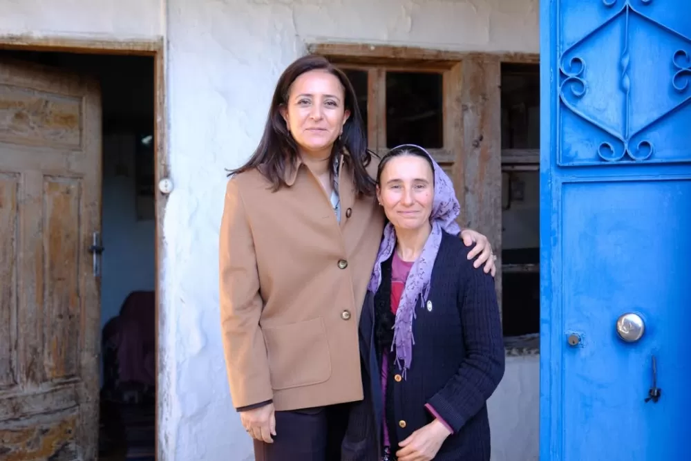 Vali Bilgihan’dan Kışla Mahallesi’nde hane ziyareti Vatandaşın taleplerini dinledi