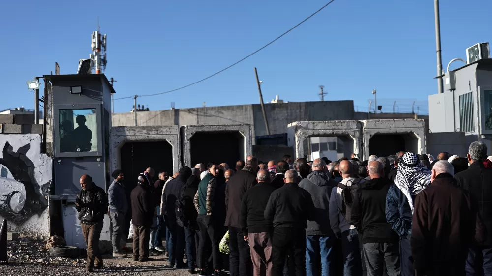  Mescid-i Aksa’da 80 bin kişi Ramazanın ilk cuma namazını kıldı