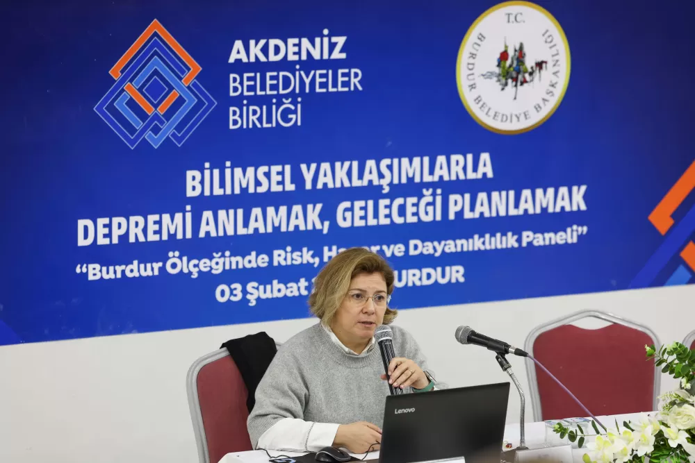 Akdeniz Belediyeler Birliği'nden Burdur'da deprem mesaisi