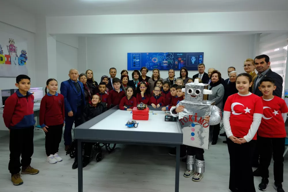 TOKİ Yahya Kemal Beyatlı İlkokulu teknoloji yönünde de bir adım önde!