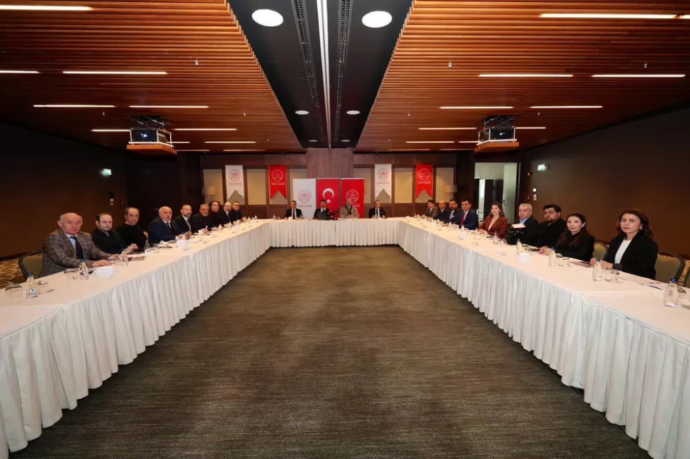 KGK, depremin yıldönümünde Hatay’da Vali Masatlı çalışmaları aktardı