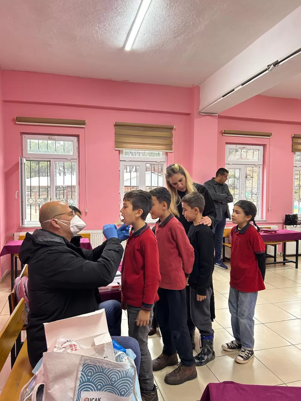 Bucak’ta öğrencilere dijital mola 'Kucaklaşma Zamanı' Çamlık'ta