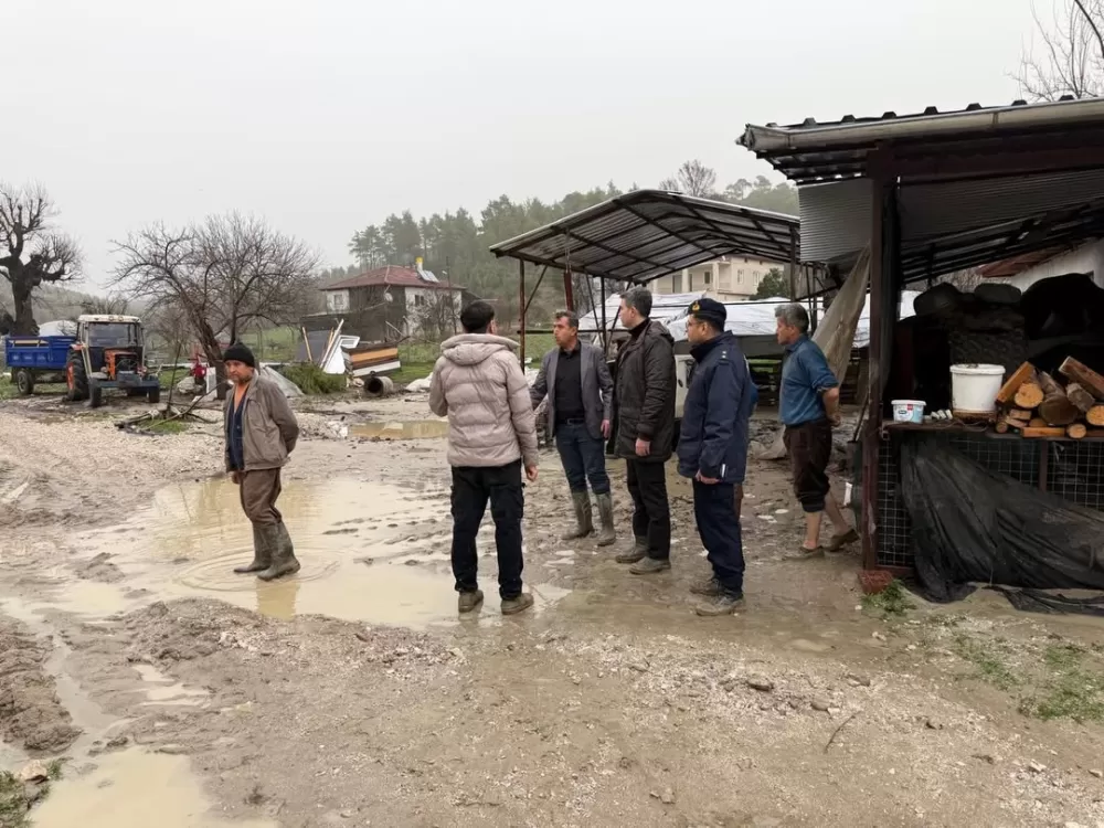 Bucak’ta sel hasara neden oldu Kaymakam Kuruca sahada