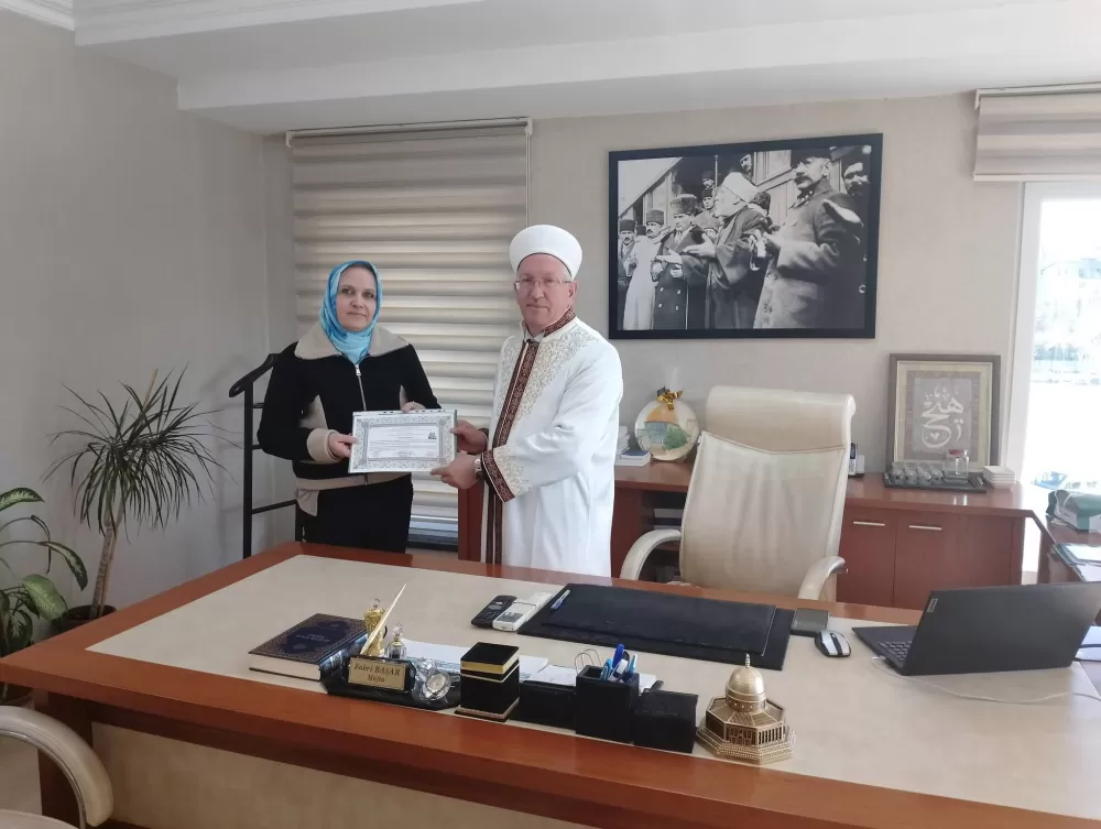 Alman vatandaşı Struss müslüman oldu! 'Elif ismini aldı