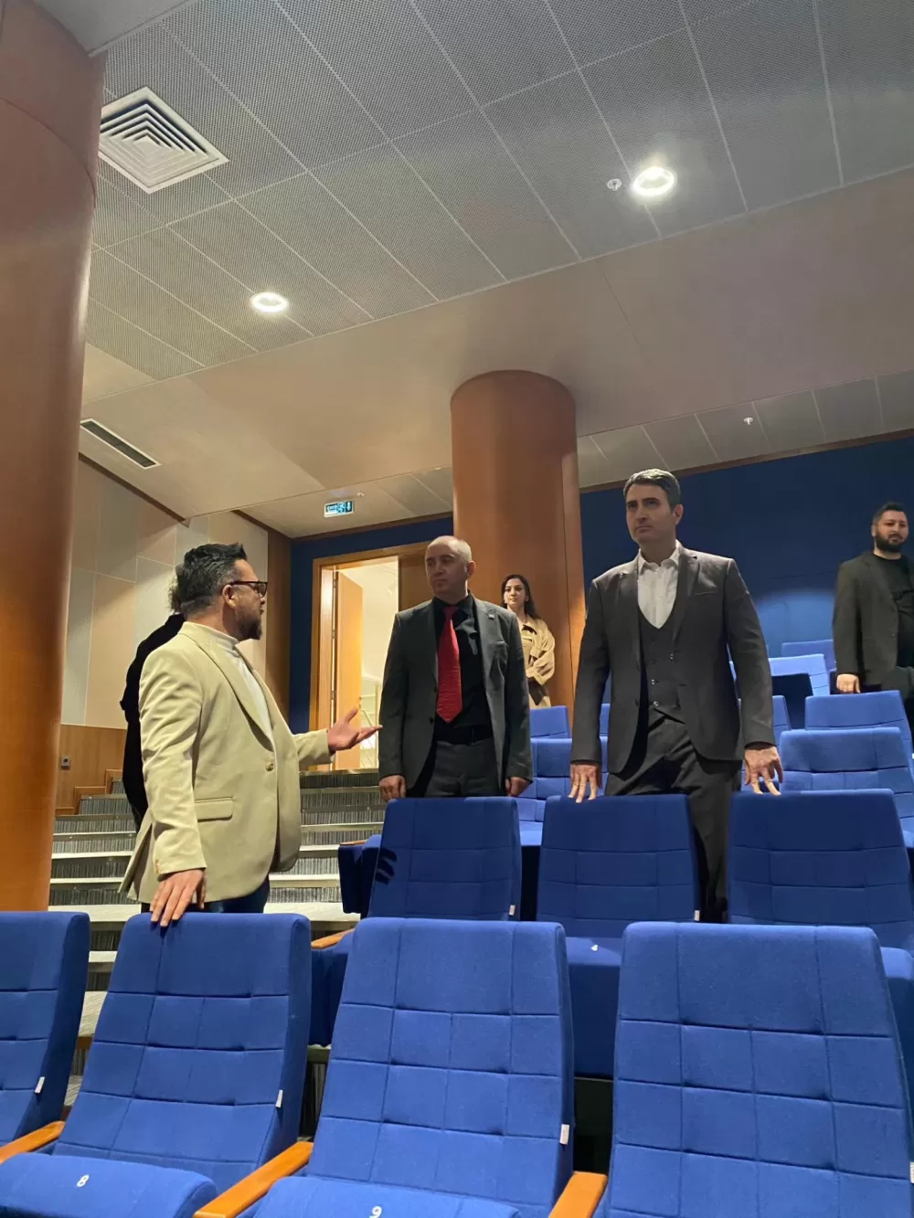 Bucak’a modern kütüphane için Antalya modeli Heyet Dokumapark’ı inceledi