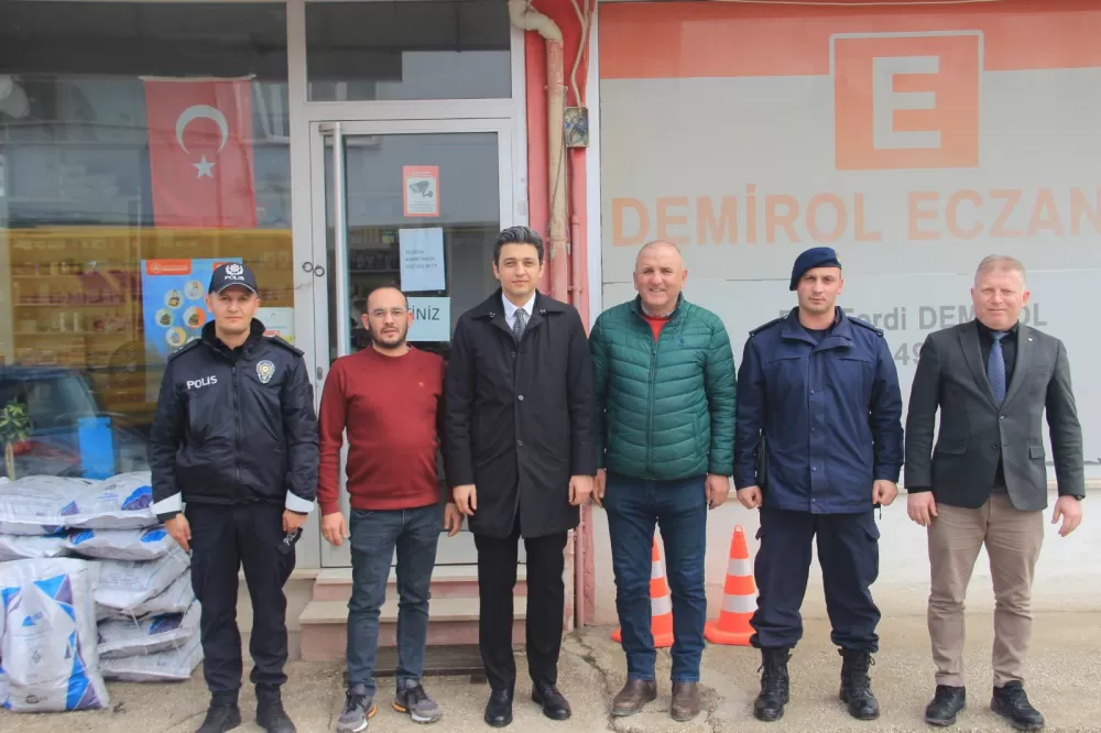 Kaymakam Deveci esnaf muhtarlarla sahada buluştu