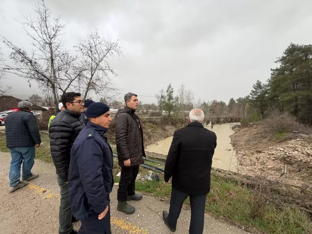 Bucak’ta sel hasara neden oldu Kaymakam Kuruca sahada