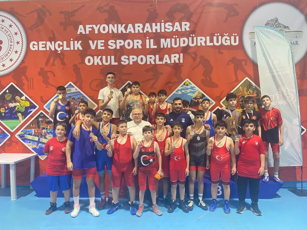 Okul Sporları Yıldızlar Güreş müsabakaları tamamlandı