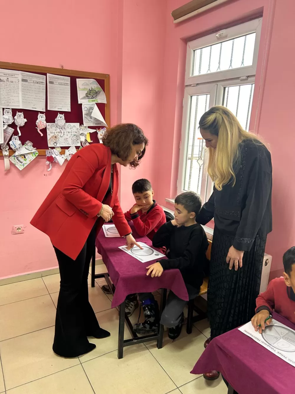 Bucak’ta öğrencilere dijital mola 'Kucaklaşma Zamanı' Çamlık'ta