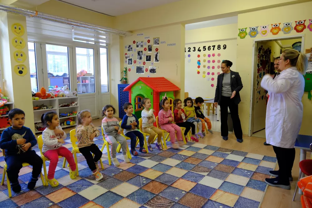 Vali Bilgihan’dan eğitim mesaisi Sınıf ve atölyeleri inceledi