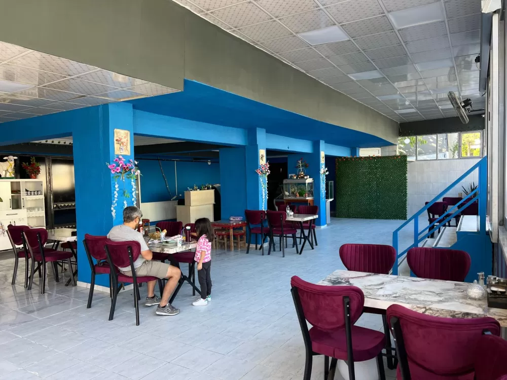 Kemal Usta dur diyene kadar bitmez! Mezeleriyle 1 kilo hamsi 500 TL