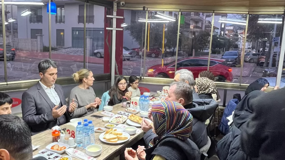 Bucak'ta Kur'an Kursu öğrencileri iftar sofrasında buluştu