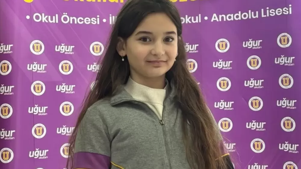 10 Yaşındaki Lina Saka Matematikte Dünya Birincisi Oldu