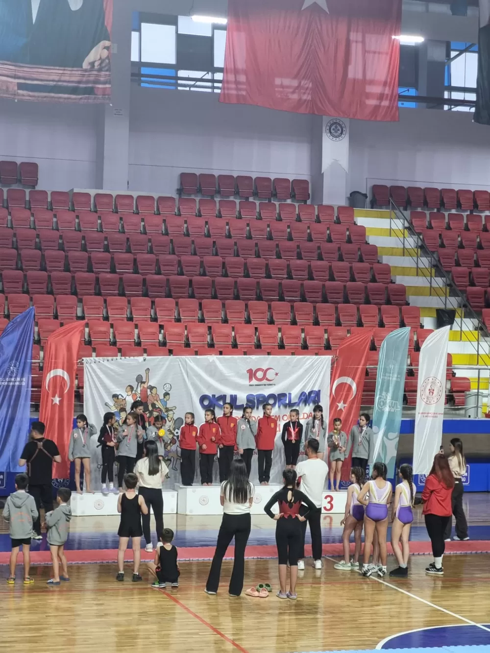 Bucak Ayşe Sak Ortaokulu cimnastikte Burdur il şampiyonu oldu