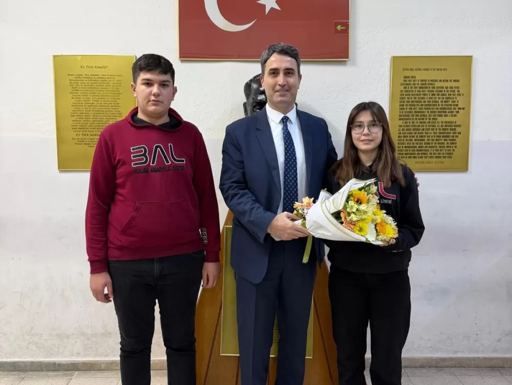 Bucak Kaymakamı Can Kazım Kuruca’dan Anadolu Lisesine ziyaret
