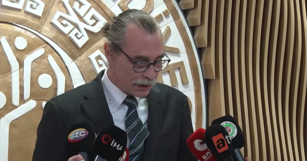 Ankara  Etimesgut Belediyesi’ne operasyon 4 gözaltı sonrası Etimesgut Belediye Başkanı Erdal Beşikçioğlu konuştu