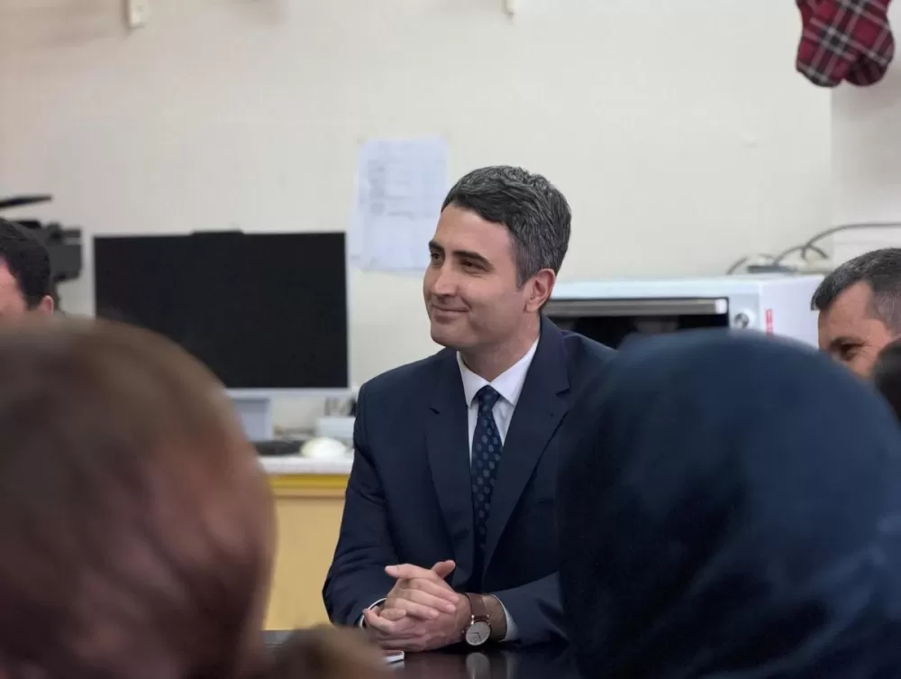 Bucak Kaymakamı Can Kazım Kuruca’dan Anadolu Lisesine ziyaret