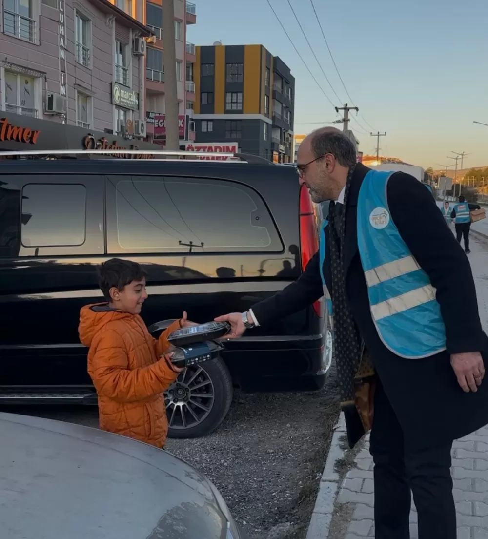AK Parti Burdur iftar öncesi sahada 'Aynı heyecanla'