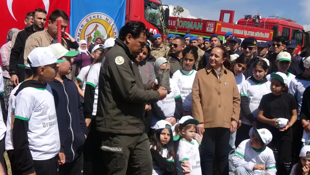 Burdur’da 21 Mart Dünya Ormancılık Günü’nde 1000 fidan toprakla buluştu