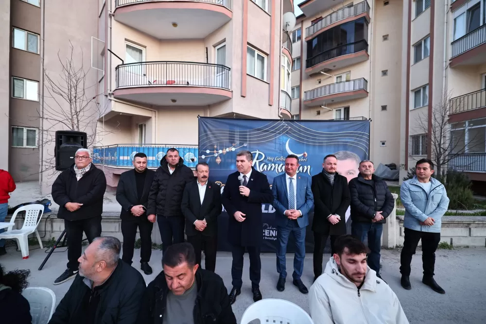 Başkan Ercengiz gönül sofrasında Aydınlıkevler ile buluştu