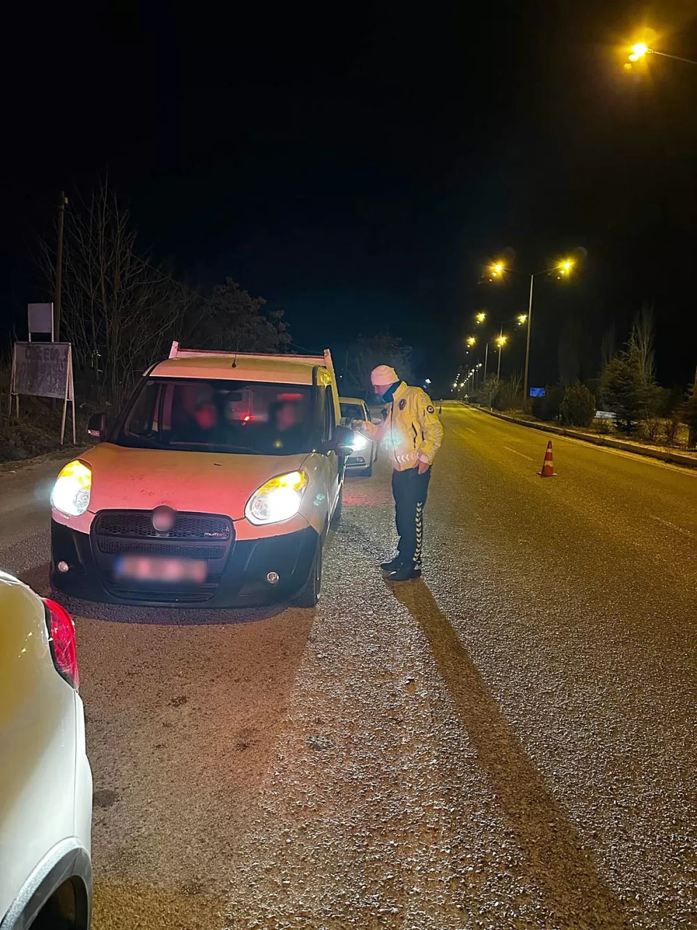 Burdur'da çakar ve siren denetimi Kuralları ihlal edenler men edildi