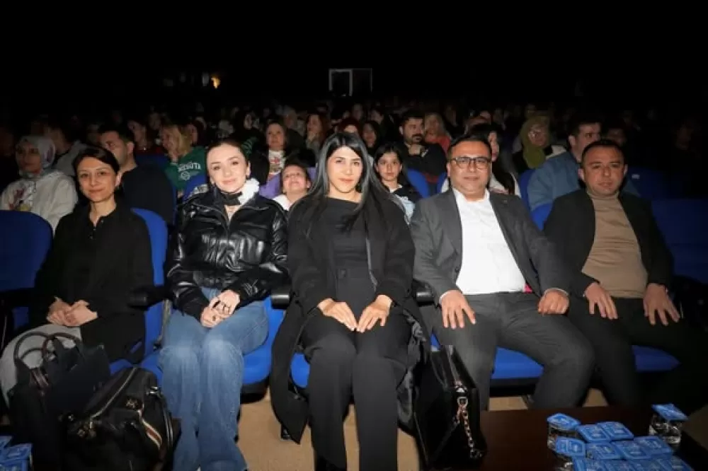 Bucak’ta Dünya Tiyatrolar Günü’ne özel '80’ler 90’lar' etkinliği