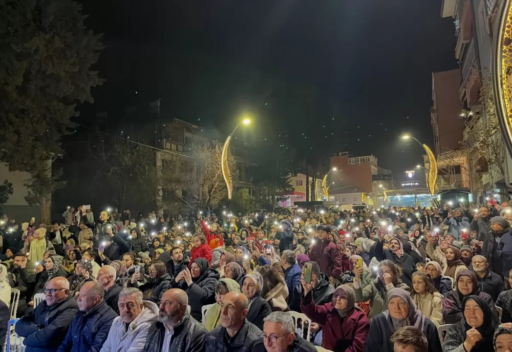 Gölhisar'da Ramazan coşkusu Abdurrahman Önül meydanı doldurdu
