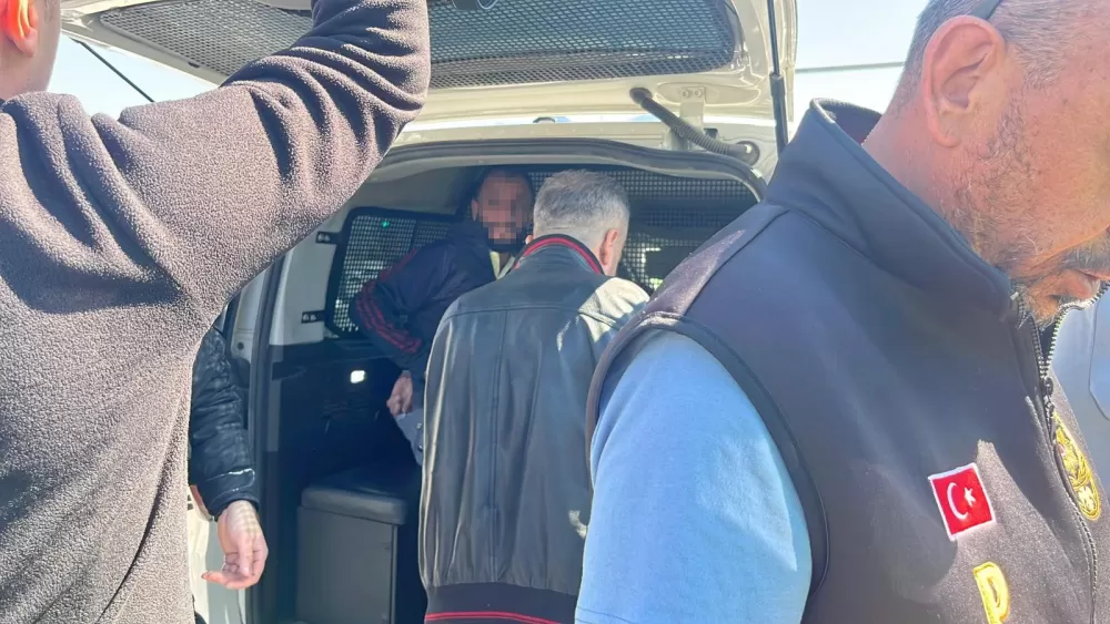 Antalya'da 'dur' ihtarına uymayıp kaçtı! 10 km sonra yakalandı 357 bin liralık oldu