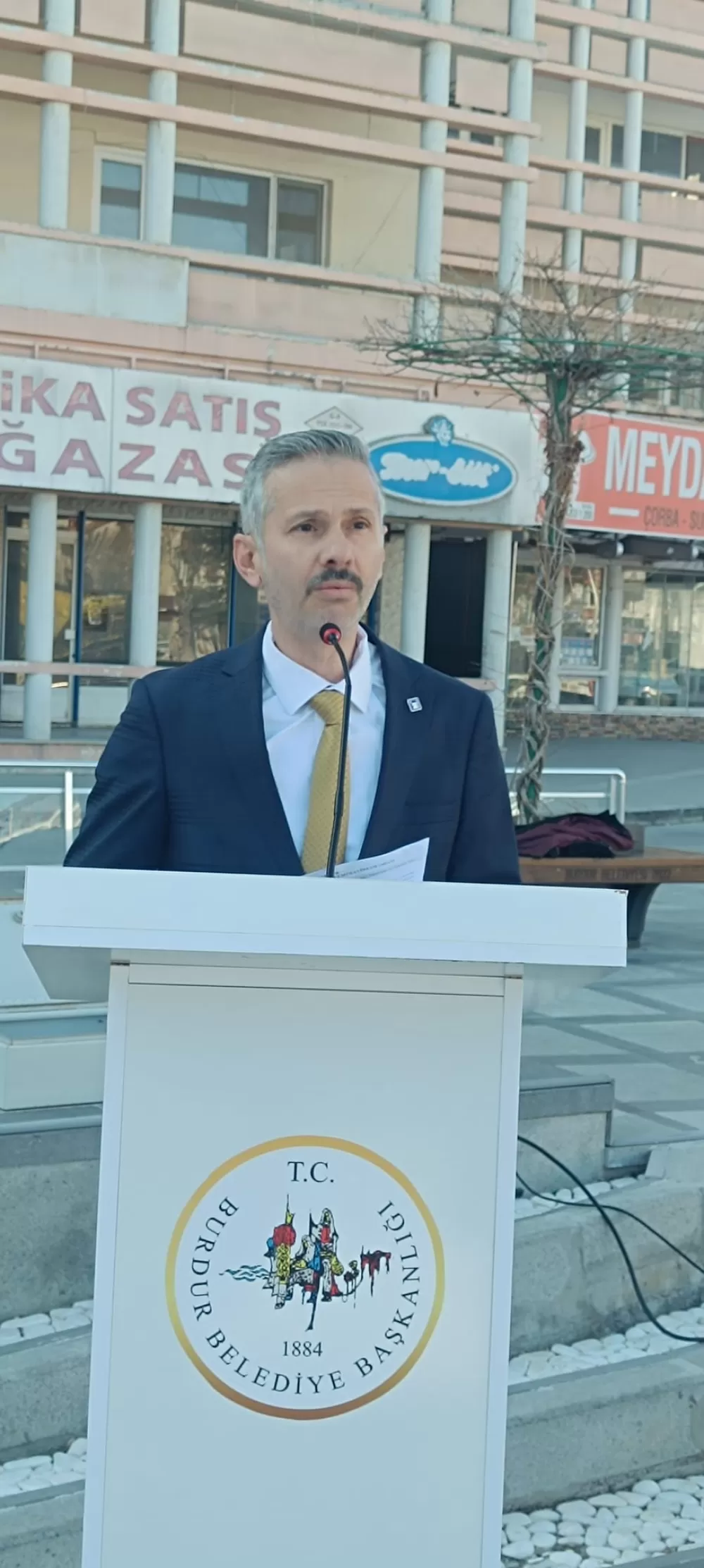 Burdur'da Başkan Özveren'den muhasebe haftasında net açıklama 'Mali müşavirlik mesleği risk altında'