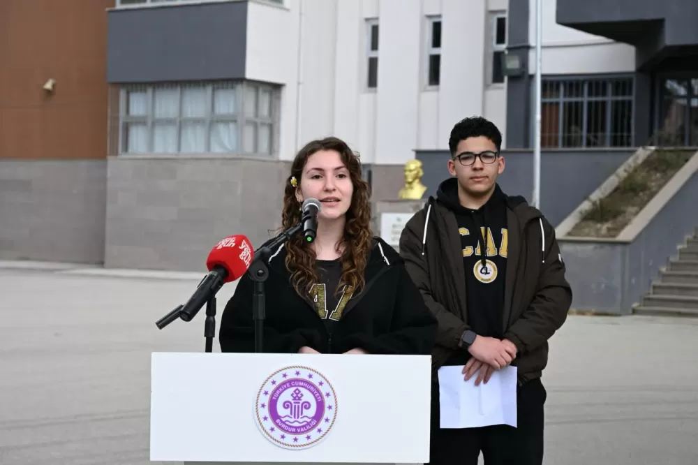 Burdur’da nevruz coşkusu Cumhuriyet Anadolu Lisesi’nde kutlama programı