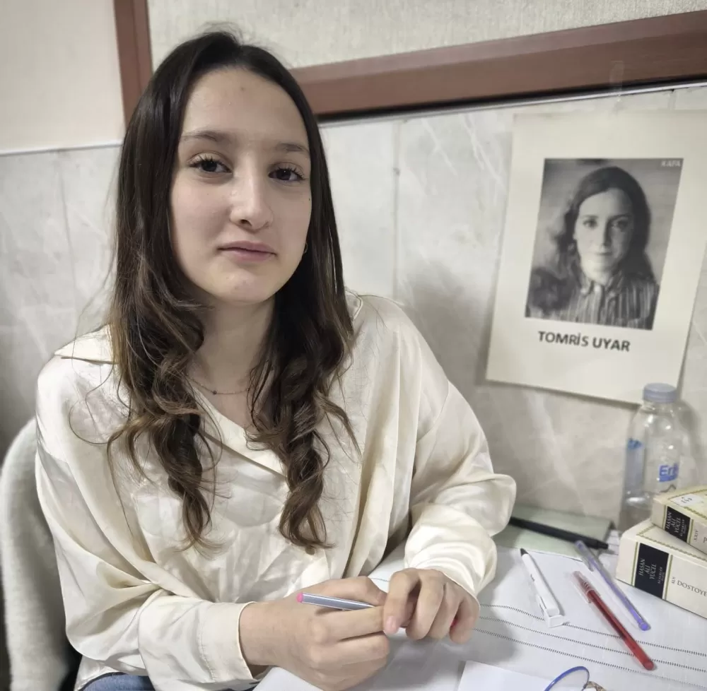 Bucak'ta kütüphaneler haftası kapsamında 'Yazarlar ve Şairler Sokağı' kuruldu