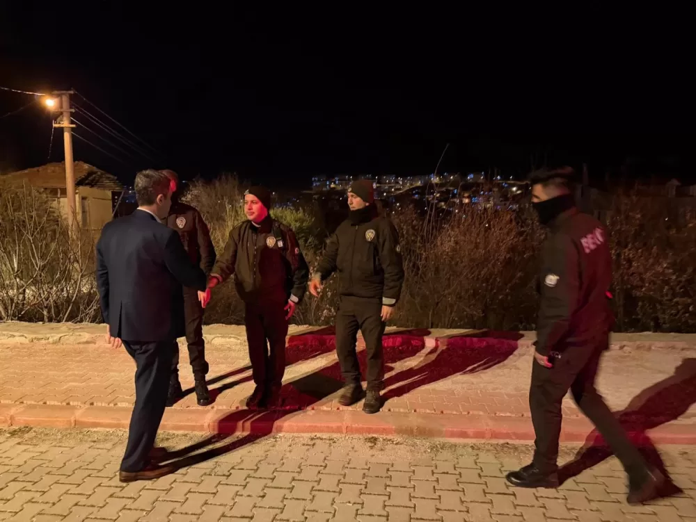 Bucak Kaymakamı Kuruca'dan KYK bölgesindeki güvenlik güçlerine Kadir Gecesi ziyareti