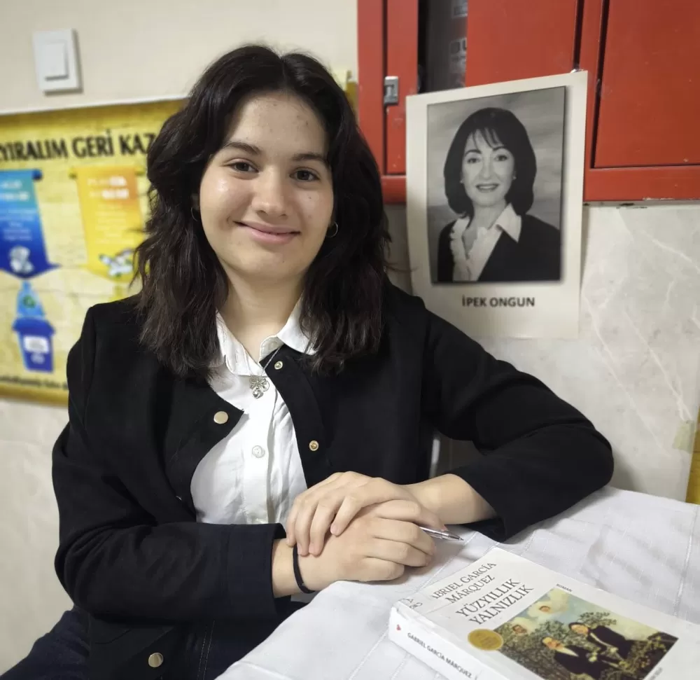 Bucak'ta kütüphaneler haftası kapsamında 'Yazarlar ve Şairler Sokağı' kuruldu