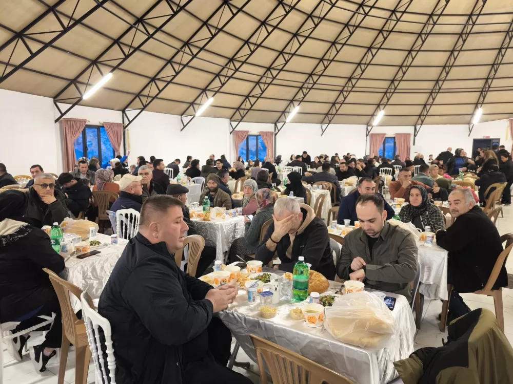 Tefenni'de dev iftar organizasyonu Ümit Özdağ da konuk oldu