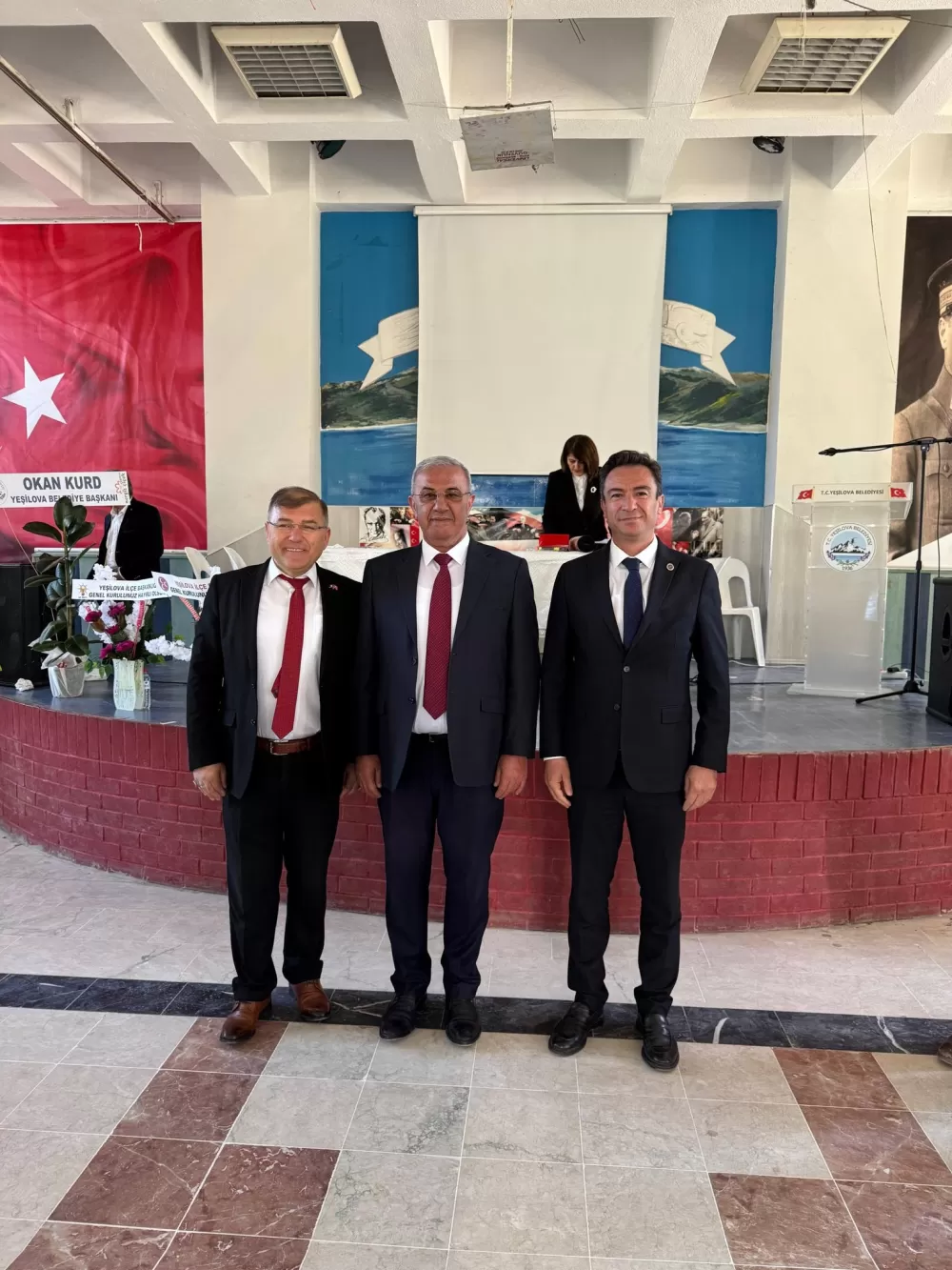 Yeşilova esnafı 'Devam' dedi Esnaf Odası'nda Erhan Sönmez güven tazeledi