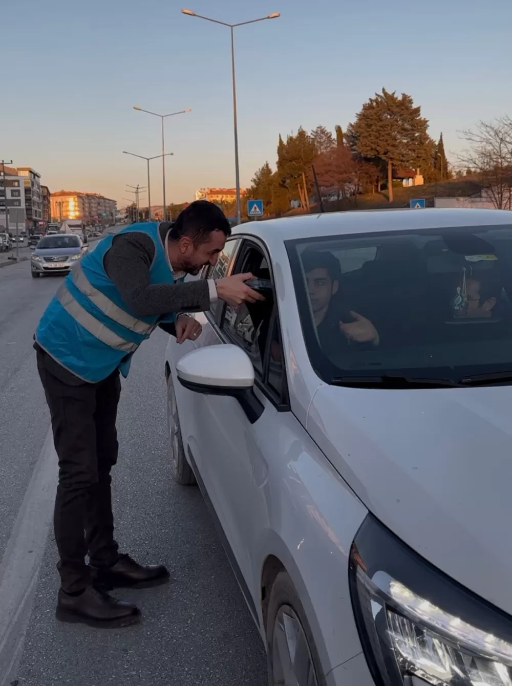 AK Parti Burdur iftar öncesi sahada 'Aynı heyecanla'