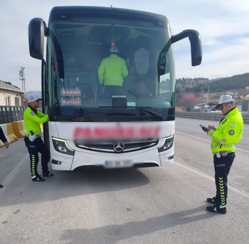 Burdur'da otobüslere sıkı markaj Emniyet kemeri denetimi