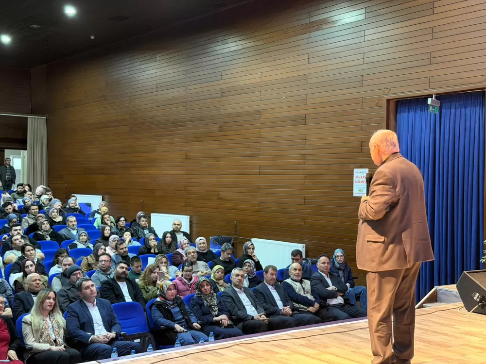 Bucak’ta eğitim ve kişisel gelişim buluşması Oğuz Saygın’dan ilham veren konferans