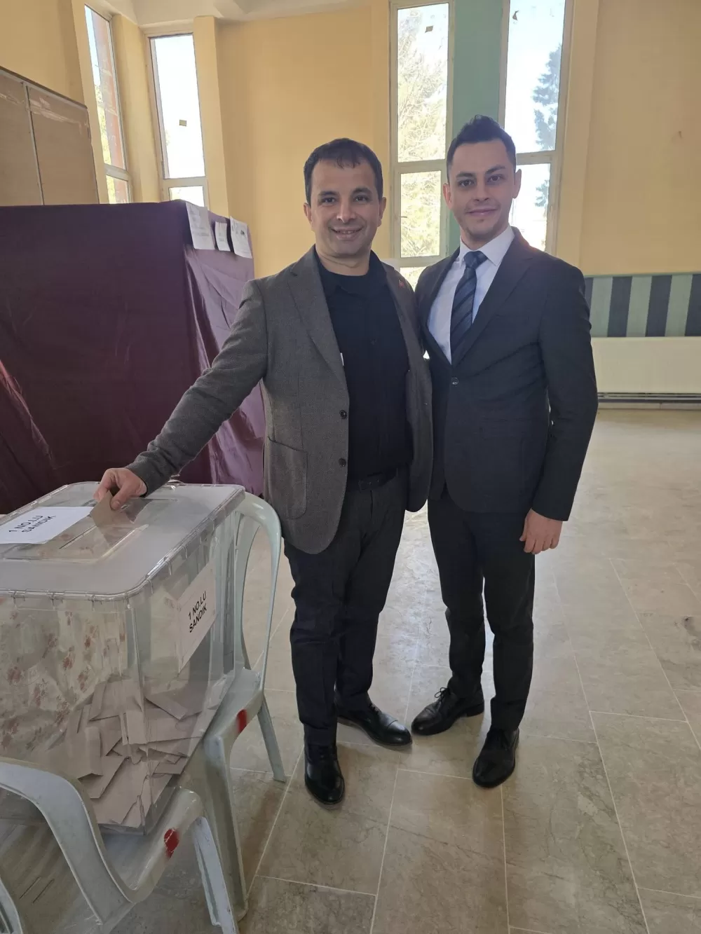 Yeşilova esnafı 'Devam' dedi Esnaf Odası'nda Erhan Sönmez güven tazeledi