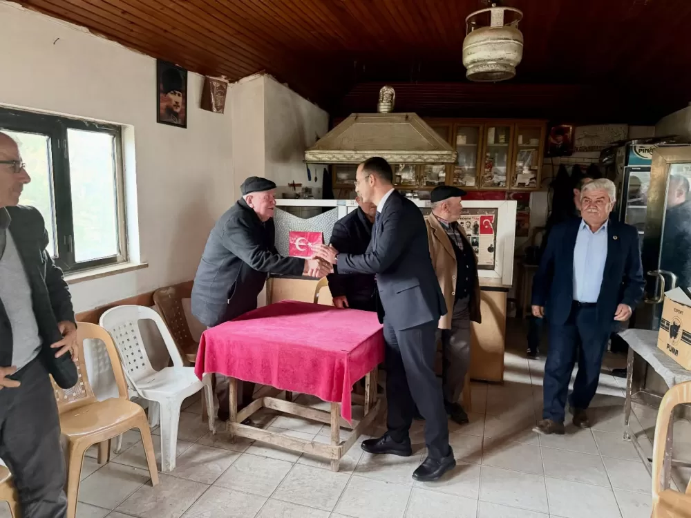 Çavdır Kaymakamı Özgü Özen’den 100 yaşındaki Esma Çalışan’a anlamlı ziyaret