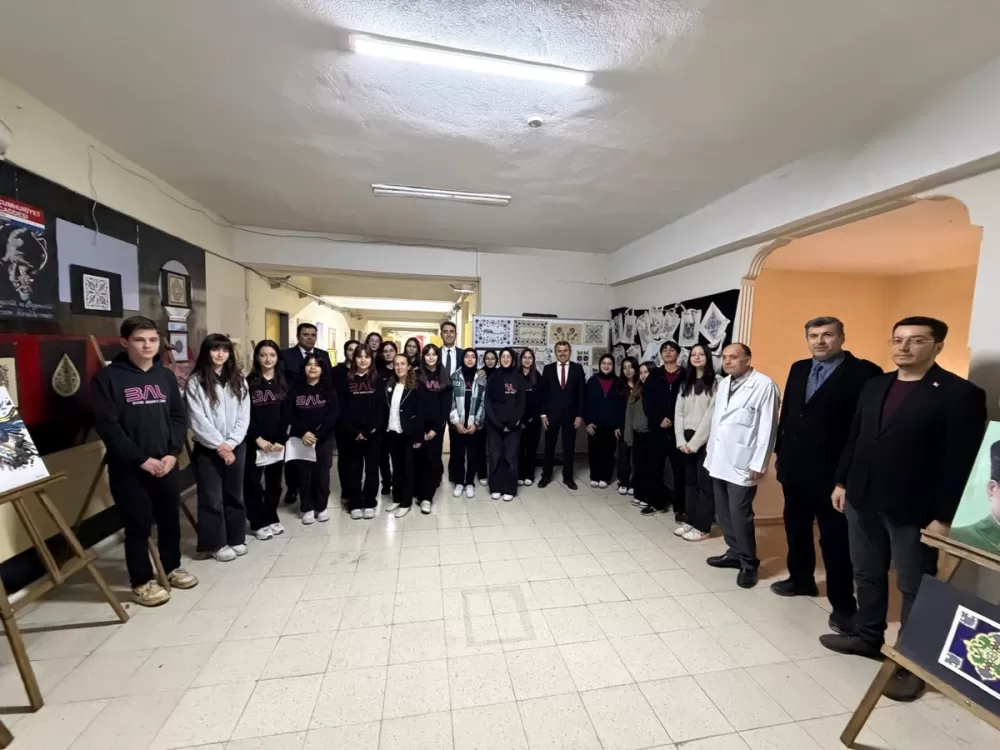 Bucak Kaymakamı Can Kazım Kuruca’dan Anadolu Lisesine ziyaret