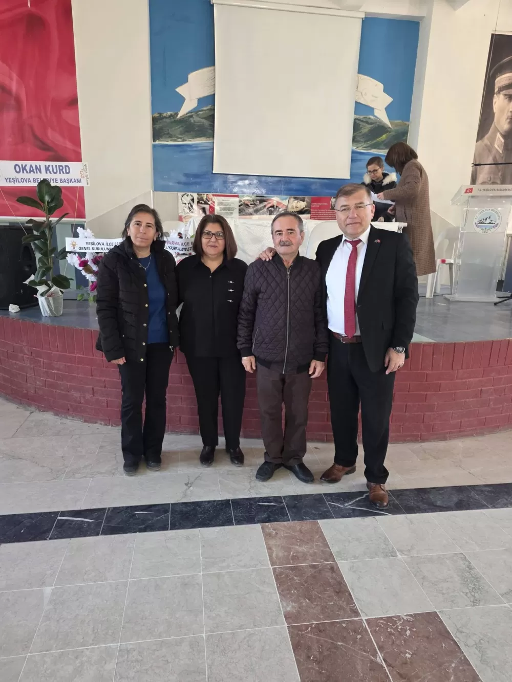 Yeşilova esnafı 'Devam' dedi Esnaf Odası'nda Erhan Sönmez güven tazeledi