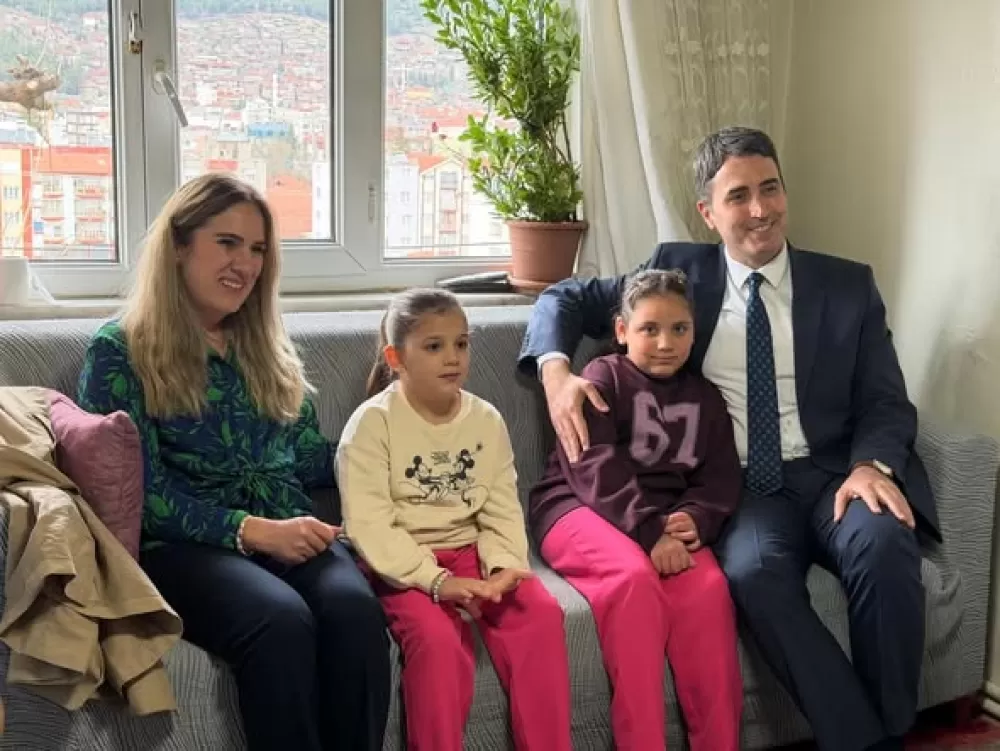 Bucak Kaymakamı Kuruca’dan Yunus Emre Mahallesi’ne Hane Ziyareti