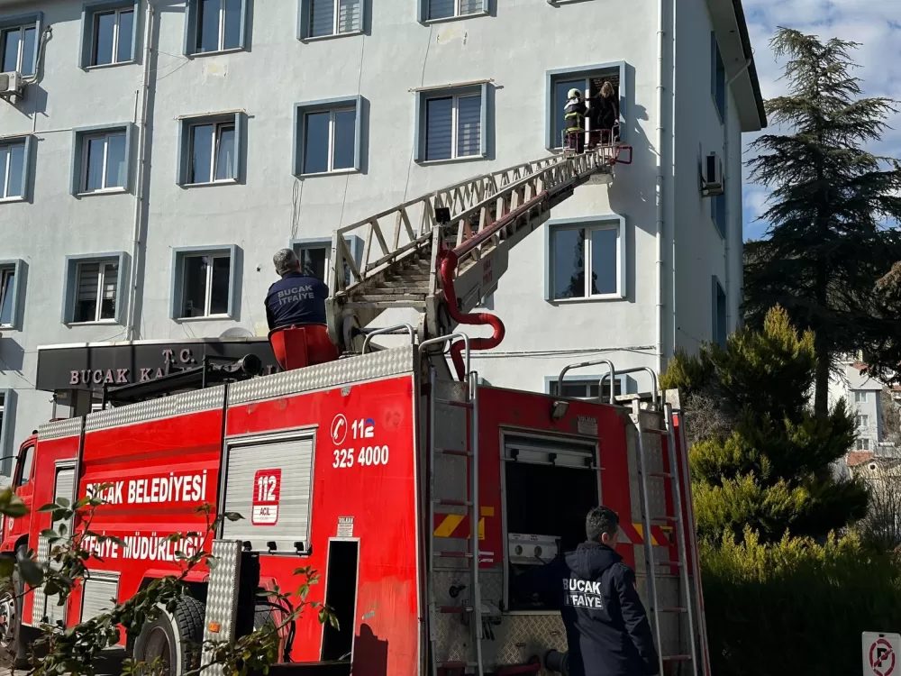 Bucak'ta gerçeği aratmadı! Personel tahliye edildi