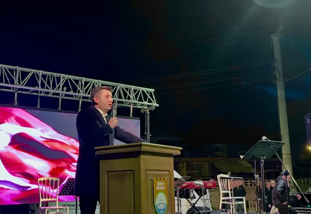 Gölhisar'da Ramazan coşkusu Abdurrahman Önül meydanı doldurdu