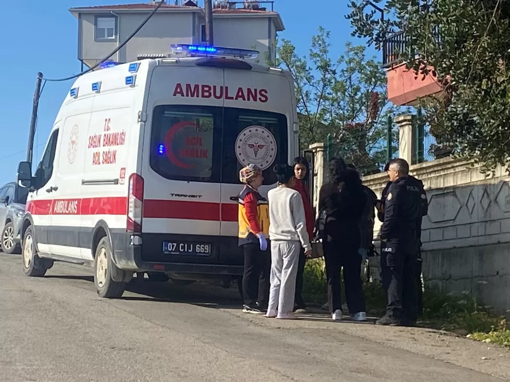 Serik’te ev yangını Yeğenini alevlerin arasından kurtaran teyze yaralandı