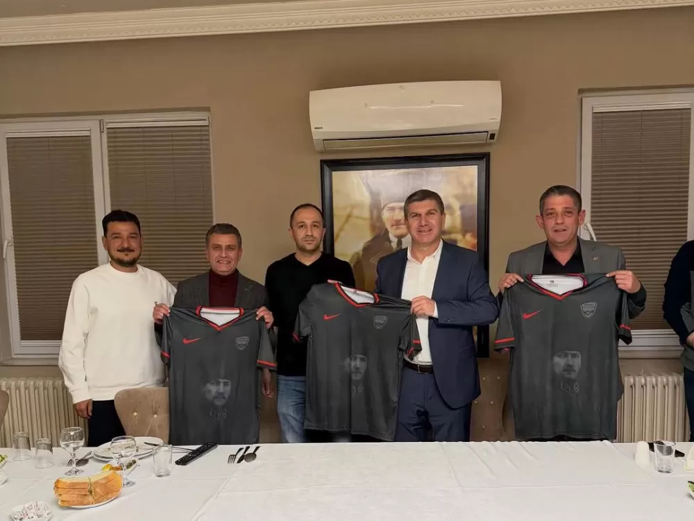 Başkan Ercengiz Belediyespor futbol takımını ziyaret etti