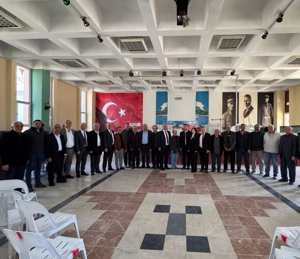 Yeşilova esnafı 'Devam' dedi Esnaf Odası'nda Erhan Sönmez güven tazeledi